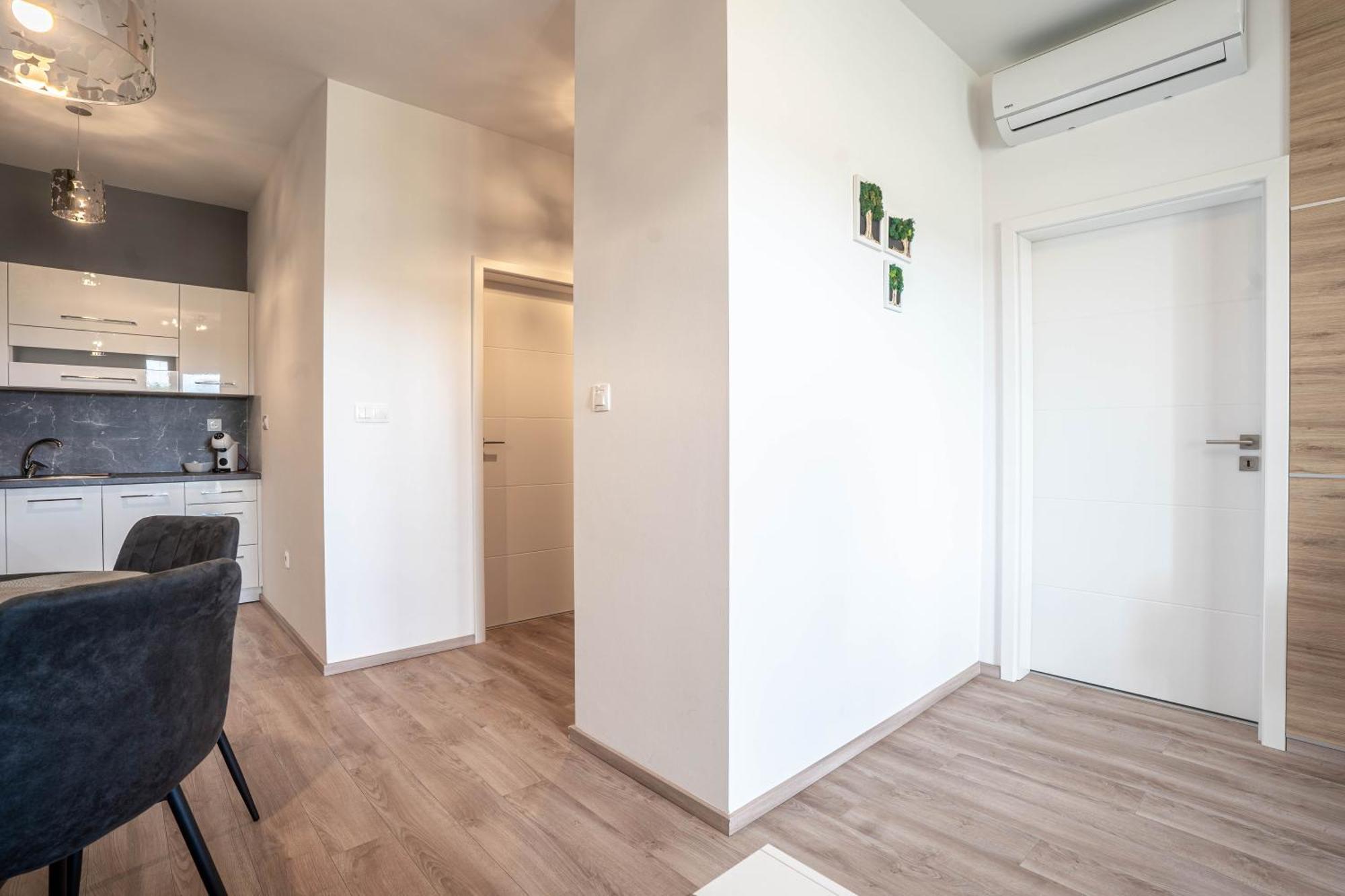 Karina Apartman Dunajská Streda Exterior foto